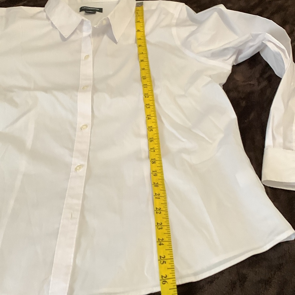 Liz Claiborne button down blouse - Picture 5 of 6